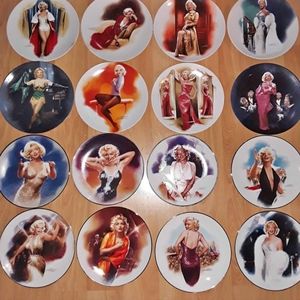 MARILY MONROE PLATES CHIS NOTARILE $15 EACH